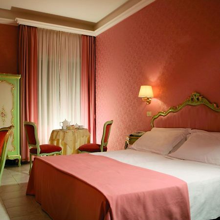 Hotel Romulus Roma Quarto foto