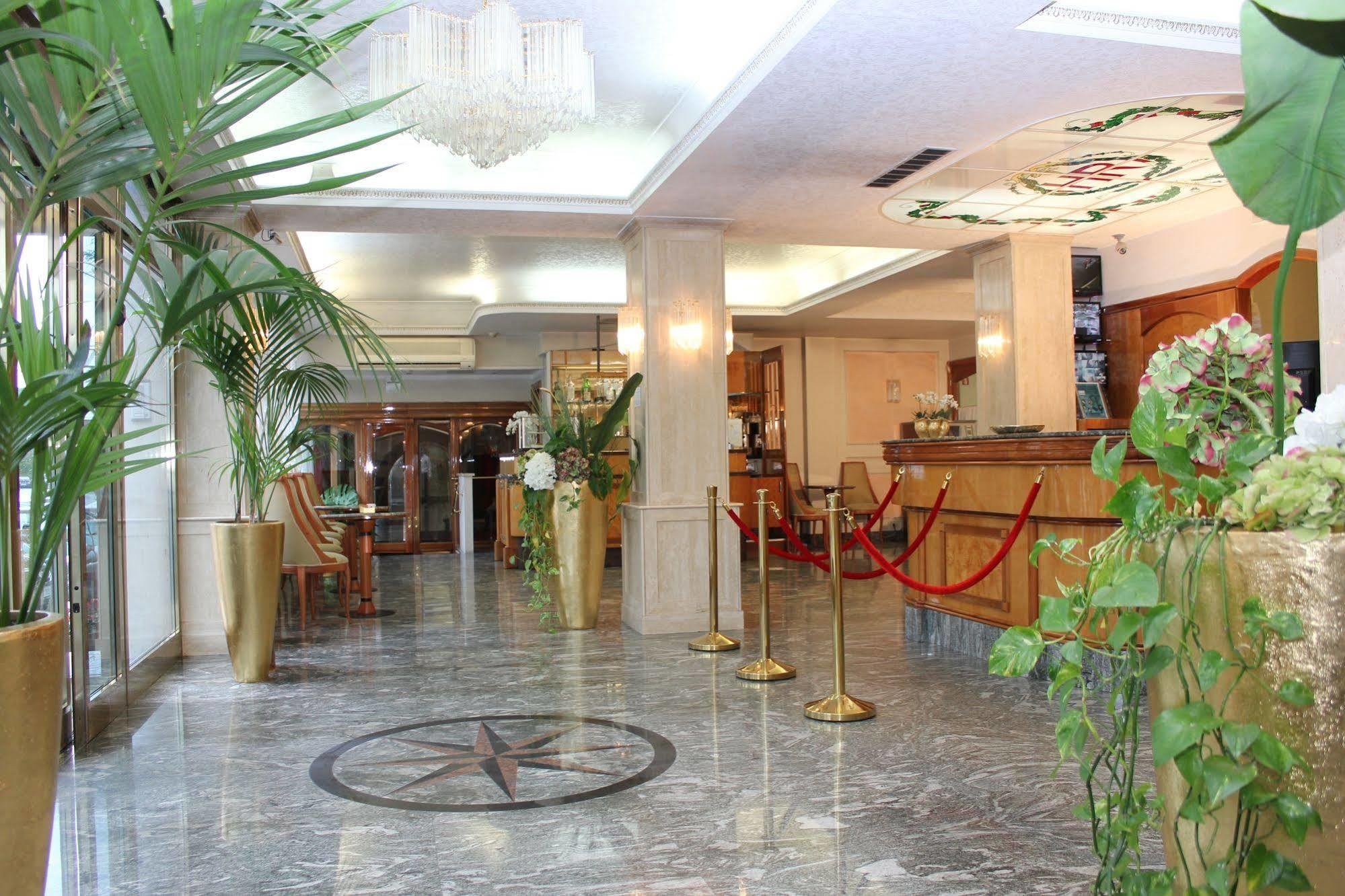 Hotel Romulus Roma Exterior foto